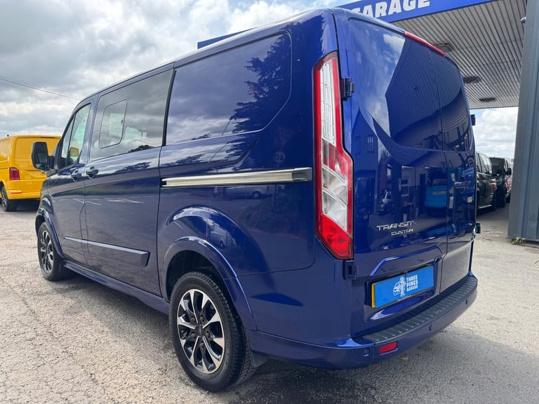 2017 Ford Transit Custom 2.0 TDCi 170ps L1 Factory Fitted Crew Sport No Vat