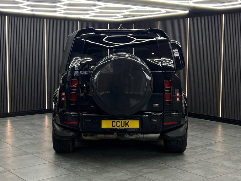 2021 Land Rover Defender 3.0 D300 X-Dynamic HSE 110 5dr Auto [7 Seat] ESTATE DIESEL Automatic