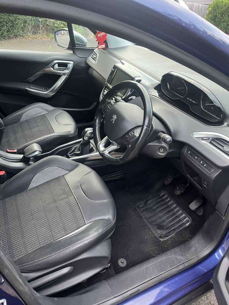 Peugeot, 2008, Hatchback, 2015, Manual, 1598 (cc), 5 doors