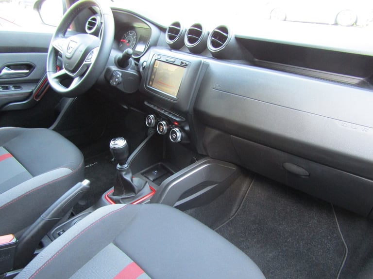2019 Dacia Duster 1.5 BLUE DCi TECHROAD EURO 6(s/s) 6 SPEED MANUAL FRENCH REG LHD SUV Diesel Manual