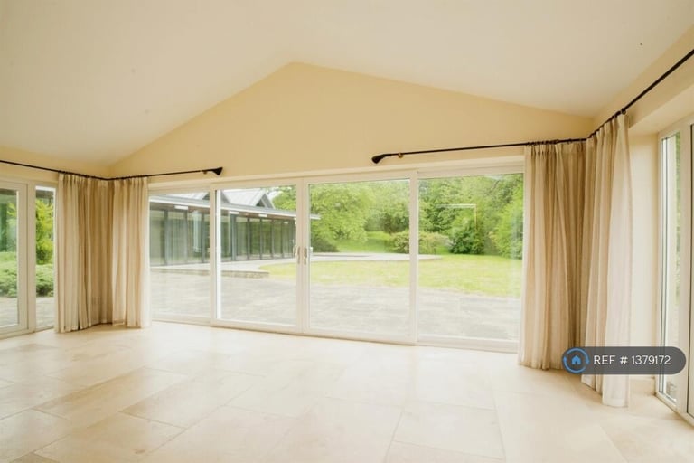 5 bedroom house in Primrose Hill, Cowbridge, CF71 (5 bed) (#1379172)