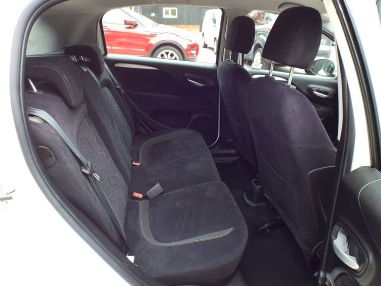 2014 Fiat Punto 1.2 Easy Euro 6 5dr HATCHBACK Petrol Manual