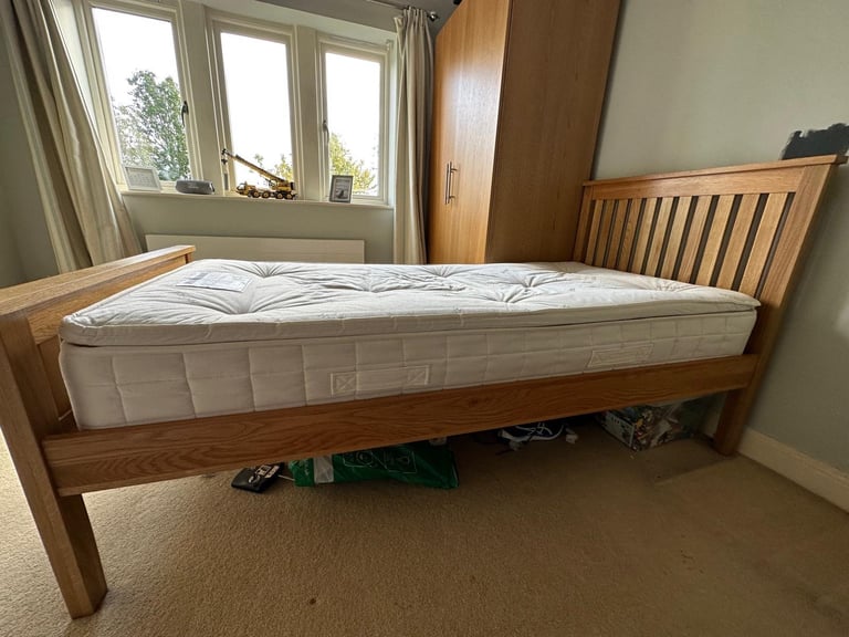 Oak Furnitureland Solid Oak Single Bed with Mattress