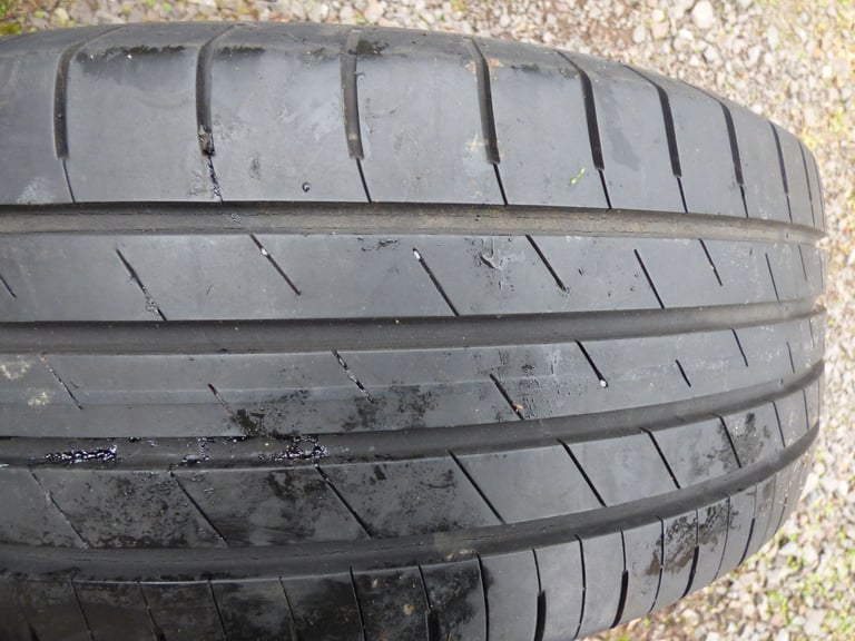 Good Year 215/60 R17 (96H) wheel for Captor Mk2 Iconic 1.3 TCE