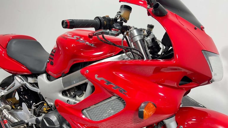 Honda VTR 1997 27K NEW MOT SERVICED 1000CC VTWIN SPORTS BIKE