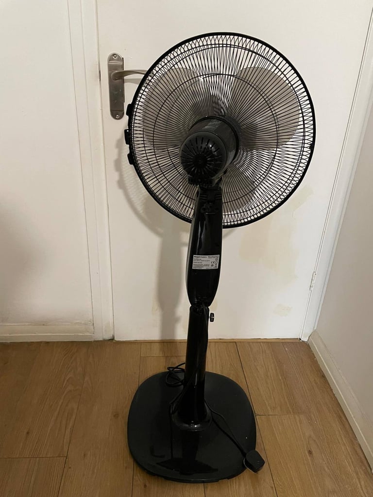 Stand Fan with Remote Control 