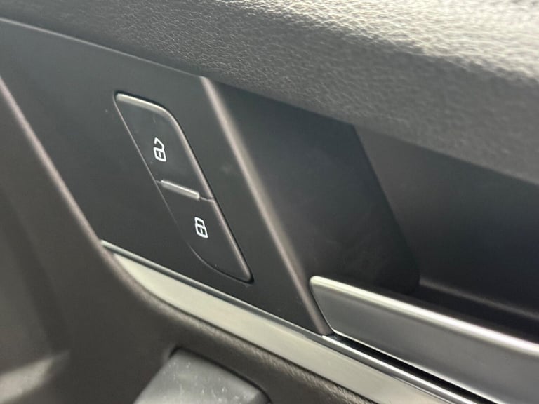 2017 Audi Q5 2.0 TDI S line SUV 5dr Diesel S Tronic quattro Euro 6 (s/s) (190 ps) ESTATE Diesel A...