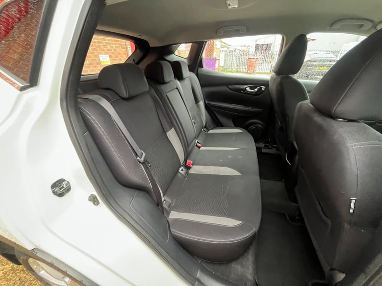 2017 Nissan Qashqai 1.2 DIG-T Acenta XTRON Euro 6 (s/s) 5dr HATCHBACK Petrol Automatic
