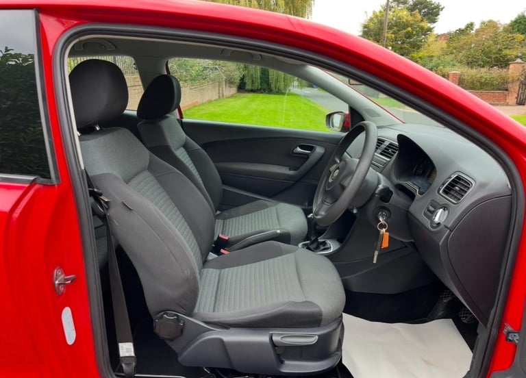 2010 (60) VOLKSWAGEN POLO 1.2 SE FULL MOT 9 SERVICES RUNS/DRIVES GREAT NICE CAR!