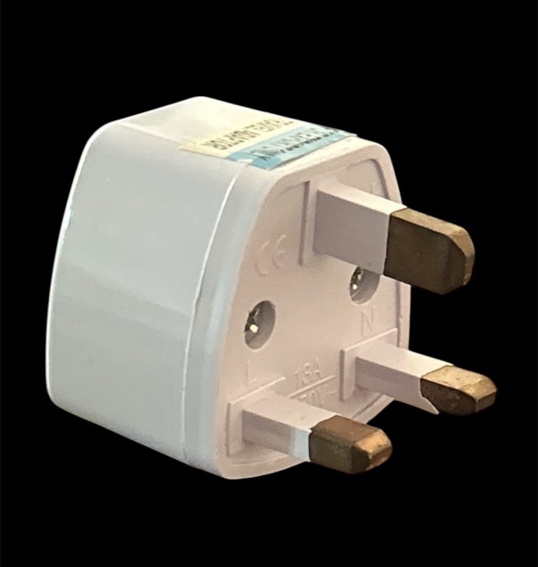 x2 Universal Plug Adapter EU US UK AU CN To UK Type G Travel Socket Plug Converter