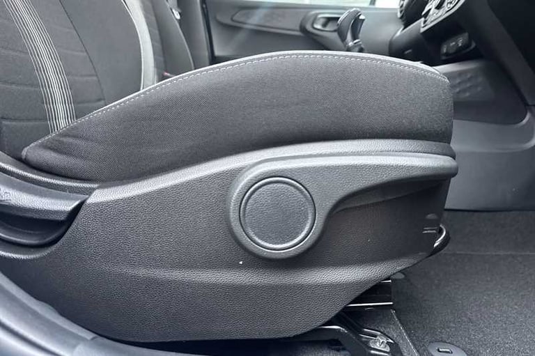 2025 Hyundai i10 1.2 Advance Hatchback 5dr Petrol Auto Euro 6 (s/s) (79 ps) Hatchback Petrol Auto...