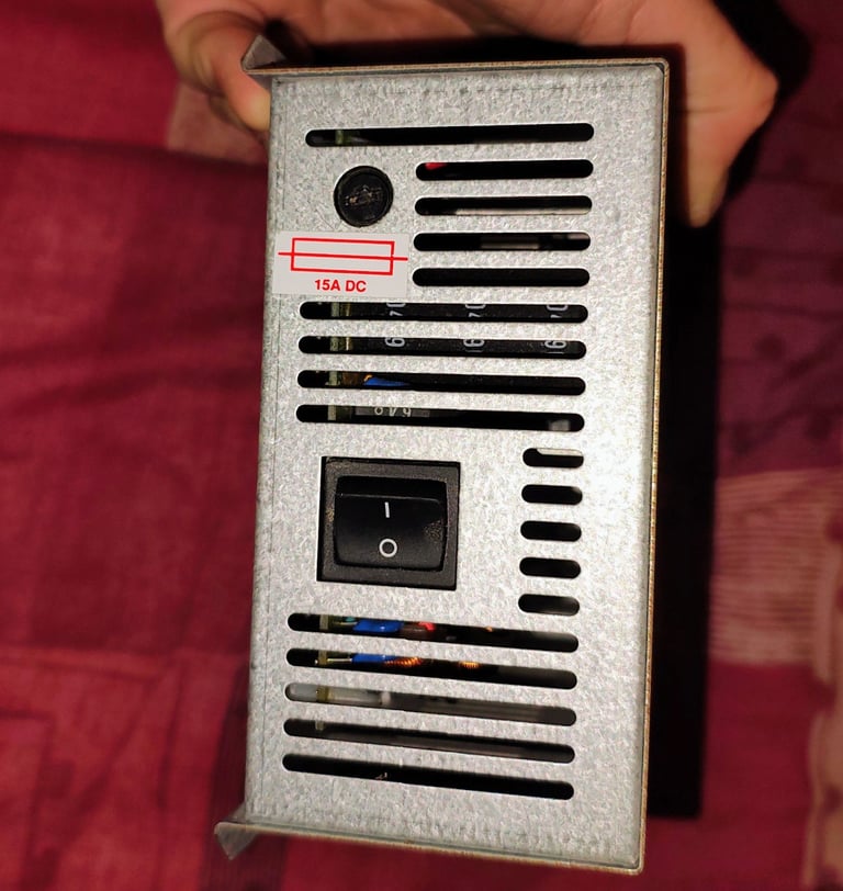 Caravan trickle feed battery charger 