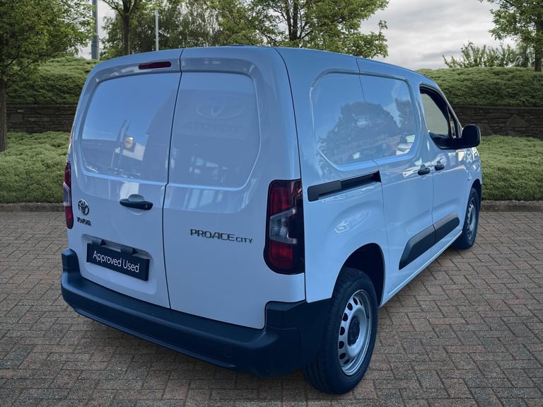 2024 Toyota ProAce 1.5D 100 Active Van (6 Speed) Van Diesel Manual