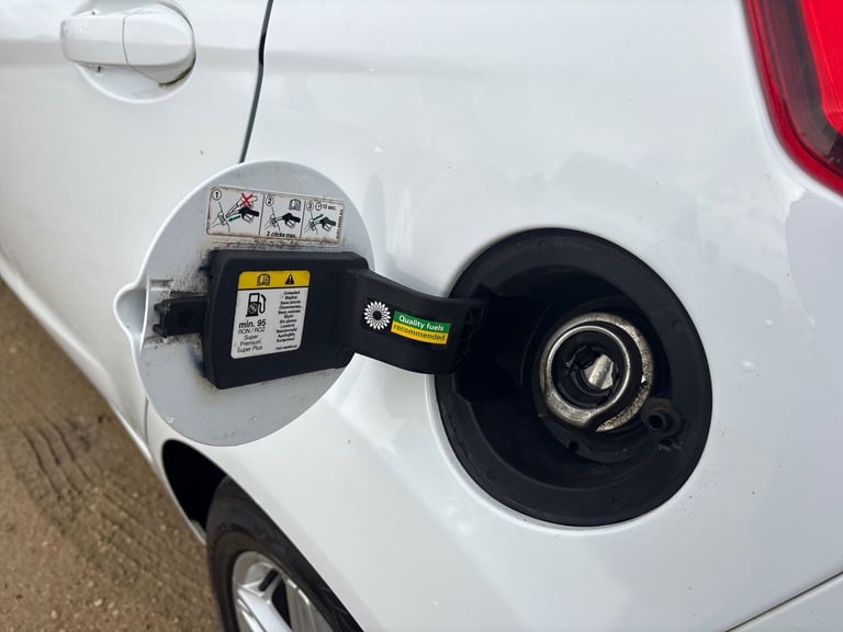 2013 Ford Fiesta 1.25 82 Zetec 5dr Hatchback PETROL Manual