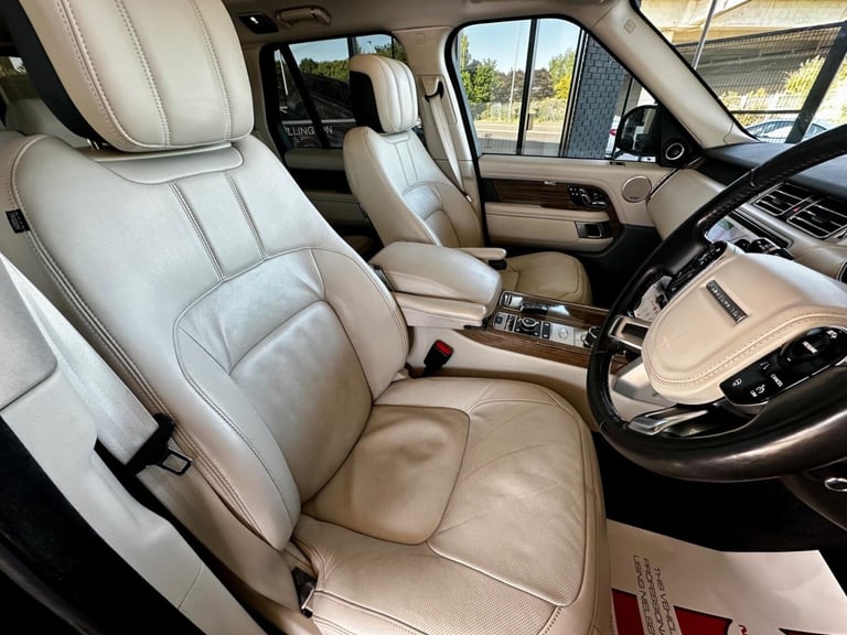  Land Rover Range Rover 4.4 SD V8 Vogue SE Auto 4WD Euro 6 (s/s) 5dr  Diesel Automatic