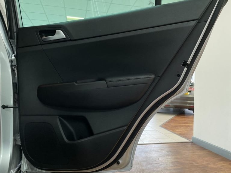 2017 Kia Sportage 1.6 GDi 2 SUV 5dr Petrol Manual Euro 6 (s/s) (130 bhp) ESTATE Petrol Manual