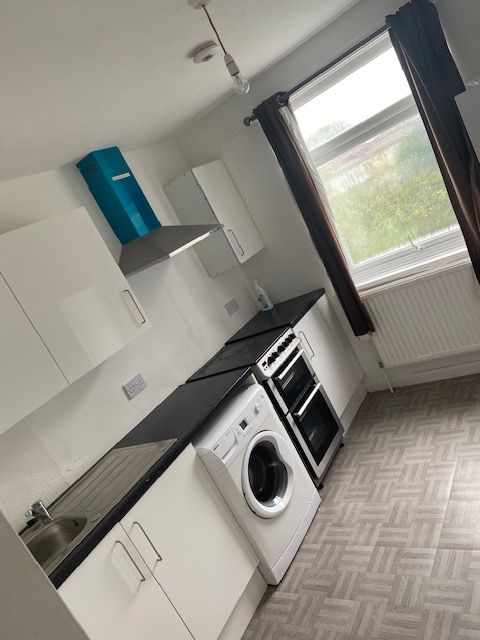 Modern 1-Bedroom Apartment – Bills Included – Excellent Location Near Romford Station