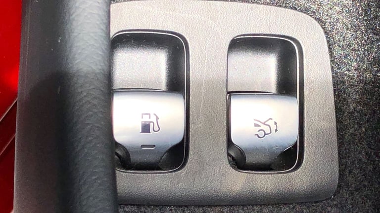 2024 Mercedes-Benz E Class E 300 AMG LINE PREMIUM E Saloon Hybrid Automatic