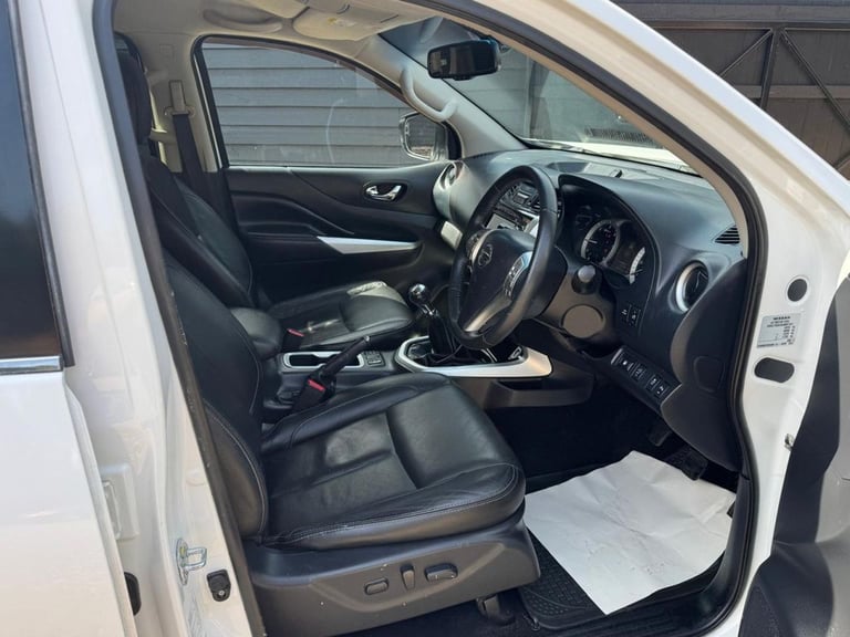2018 Nissan Navara Double Cab Pick Up Tekna 2.3dCi 190 4WD PICK UP DIESEL Manual