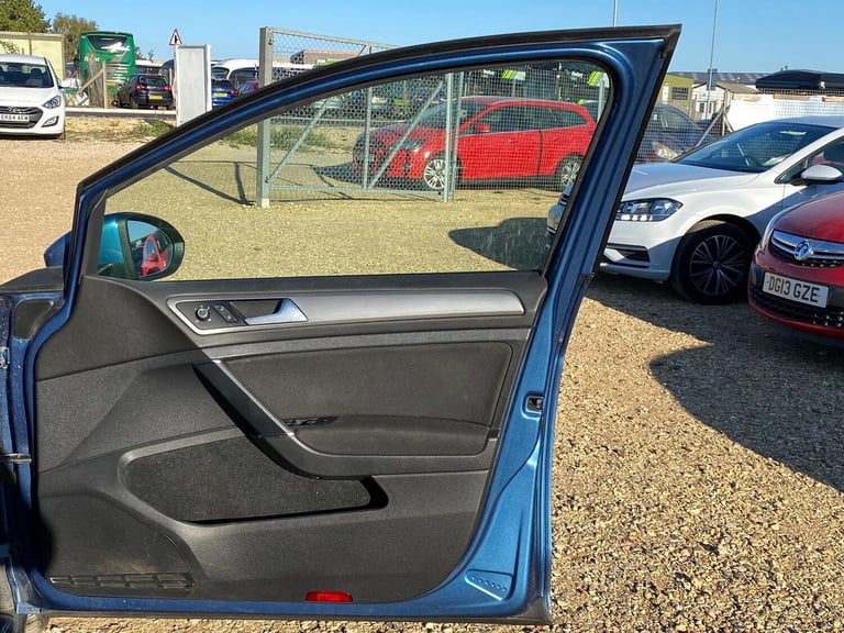 Volkswagen Golf 1.6 TDI BlueMotion Tech Match Euro 5 (s/s) 5dr Diesel Manual