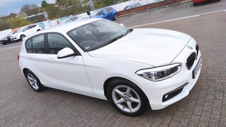 BMW 118i business SE, One SERIES, Hatchback, 2018, Semi-Auto, 1499 (cc), 5 doors