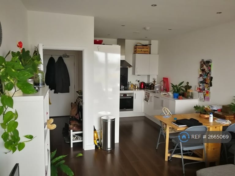 image for 1 bedroom flat in Aird Point, London, E16 (1 bed) (#2665069)