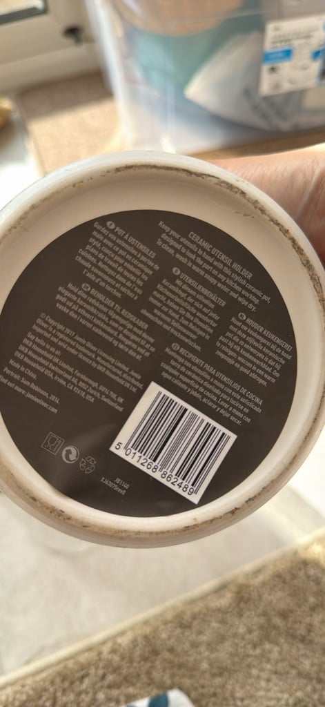 Ceramic jar for utensils 