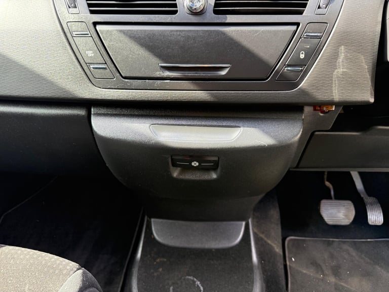 2008 Citroen C4 Picasso 1.6 HDi Exclusive MPV 5dr Diesel EGS6 Euro 4 (110 ps) MPV Diesel Automatic