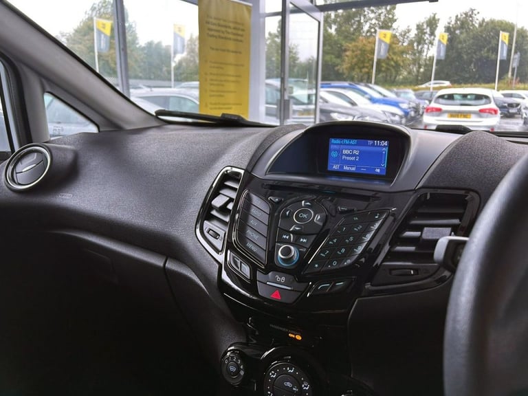 2016 Ford Fiesta 1.0T EcoBoost Zetec Hatchback 3dr Petrol Manual Euro 6 (s/s) (100 ps) 2 FOR Hatc...