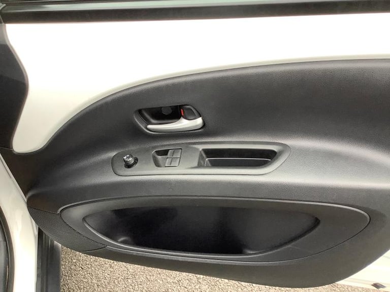 2022 Toyota Aygo X 1.0 VVT-i Pure 5dr HATCHBACK PETROL Manual