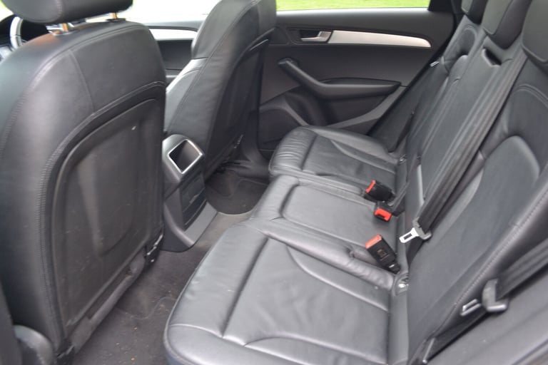 2010 Audi Q5 2.0 TDI Quattro S Line 5dr S Tronic ESTATE Diesel Automatic