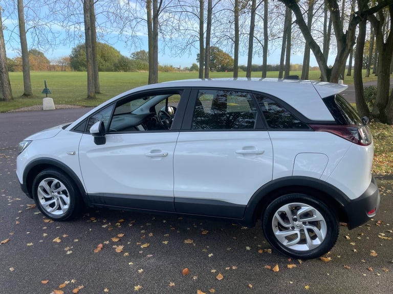 2018 Vauxhall Crossland X 1.2 SE Euro 6 5dr HATCHBACK Petrol Manual