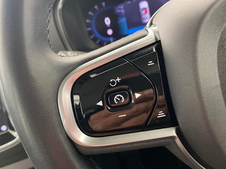 2022 Volvo XC90 2.0 T8 [455] RC PHEV Core Bright 5dr AWD Gtron ESTATE PETROL/ELECTRIC Automatic