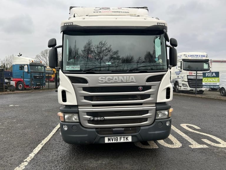 2018 Scania P250 Sleepercab with 27 1/2 Ft Curtainside Body