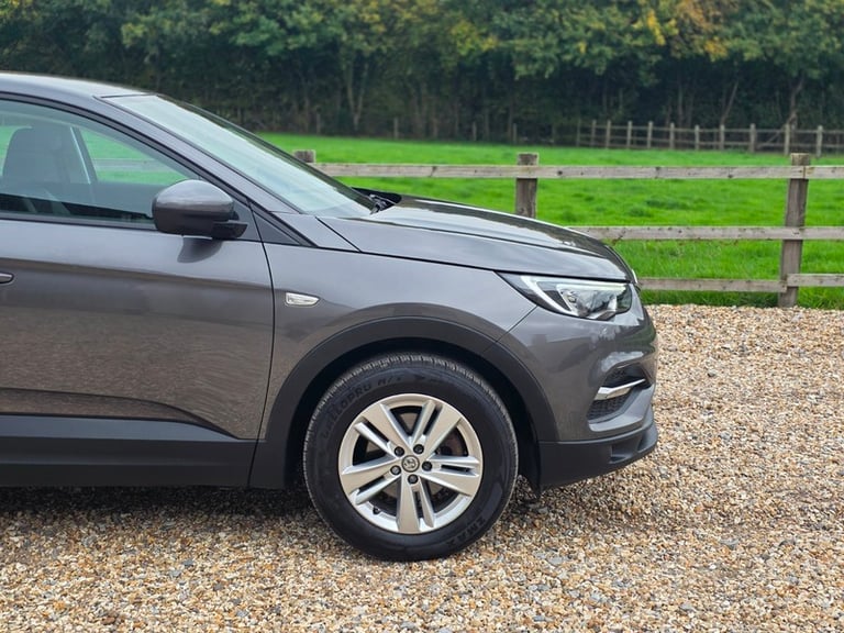 Vauxhall Grandland X SE