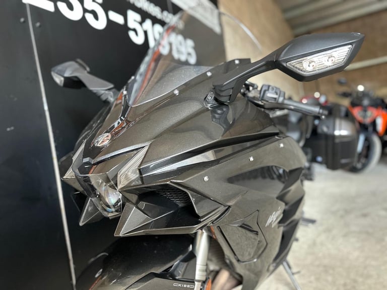 STUNNING ONE OWNER 2021/21 KAWASAKI NINJA H2 SX TOURER MOTORCYCLE 