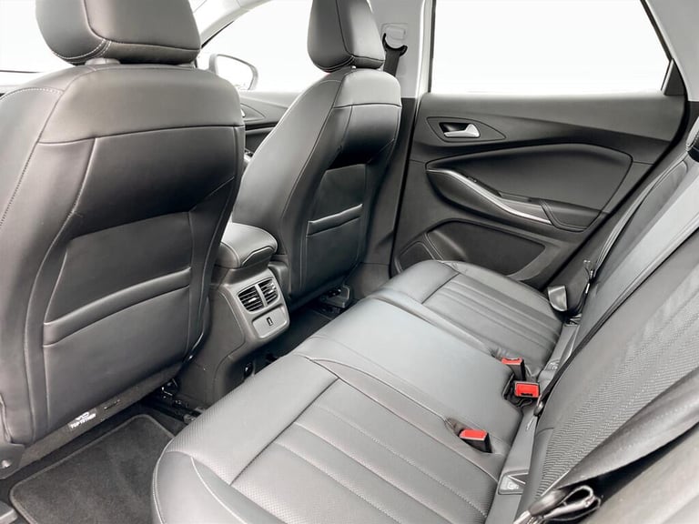 2020 Vauxhall Grandland X 1.5 Turbo D BlueInjection Elite Nav Euro 6 (s/s) 5dr HATCHBACK Diesel M...