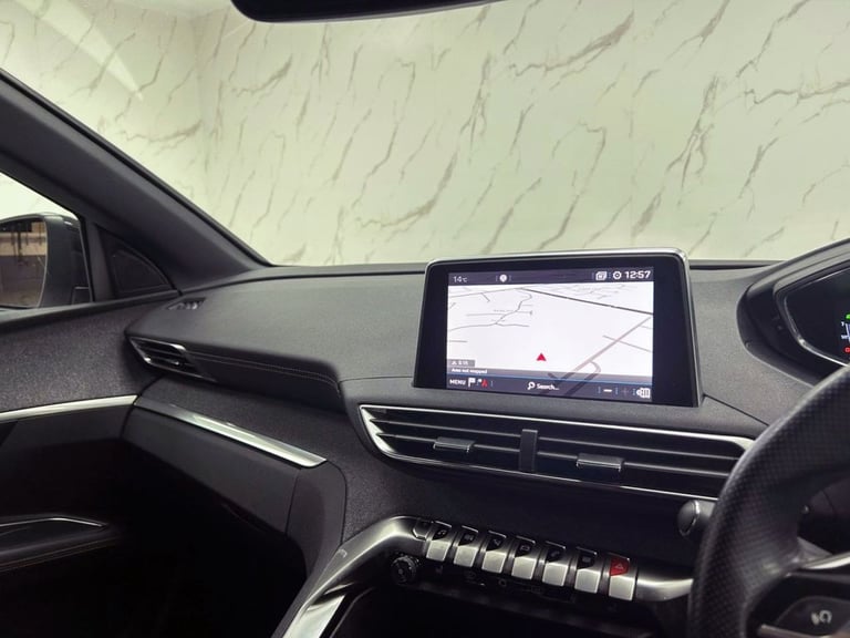 2018 Peugeot 3008 1.2 PureTech GT Line SUV 5dr Petrol Manual Euro 6 (s/s) (130 ps) 1 FORMER O HAT...