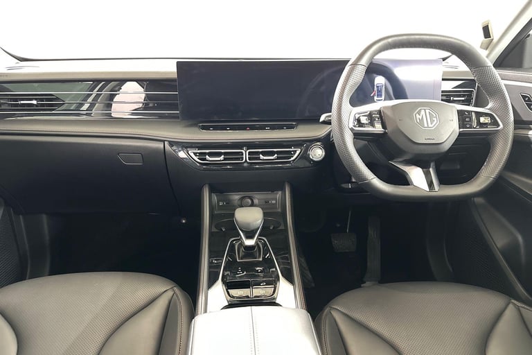 2025 MG MG HS 106287 Hatchback Petrol Automatic