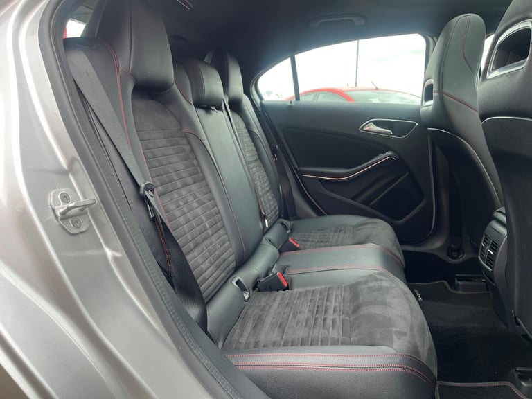 2018 MERCEDES-BENZ A180D AMG LINE 1 OWNER FULL SERVICE HISTORY LOW MILES