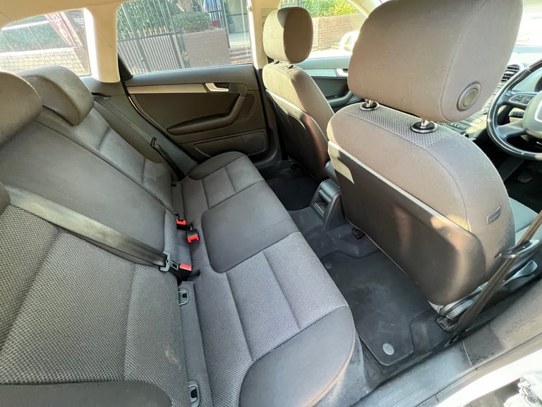 AUDI A3 1.6 Technik Sportback 5dr Petrol Manual Euro 4 (102 ps)