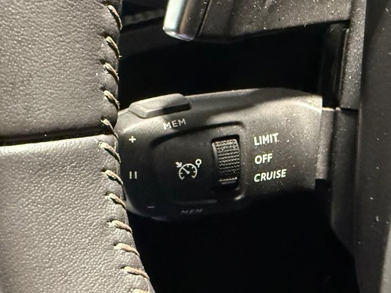 2023 Peugeot 5008 1.5 Bluehdi Allure Suv 5dr Diesel Eat Euro 6 (s/s) (130 Ps) HATCHBACK Diesel Au...