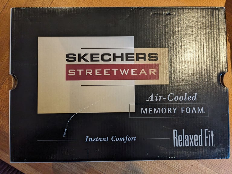 Brand New Skechers Streetwear Air-cooled Memory Foam Relaxed Fit Boots