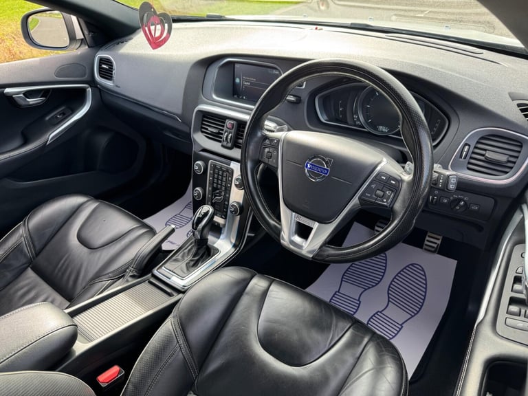 2016 Volvo V40 2.0 D4 R-Design Lux Nav Auto Euro 6 (s/s) 5dr HATCHBACK Diesel Automatic