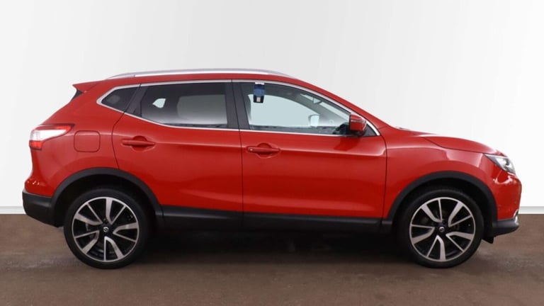 2017 Nissan Qashqai 1.6 Qashqai Tekna DiG-T 5dr SUV Petrol Manual