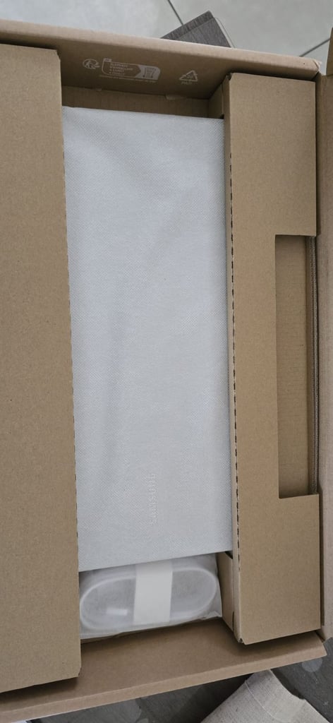 Samsung Galaxy Chromebook Go, Silver, Memory 4GB, Brand New, Unused