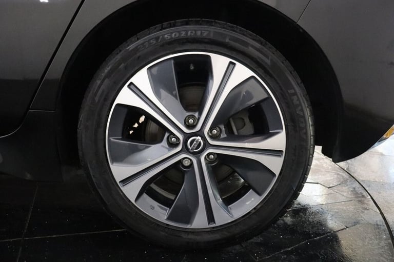2021 Nissan Leaf 40kWh N-Connecta 5dr Auto (SAT NAV, HEATED SEATS) Hatchback ELECTRIC Automatic