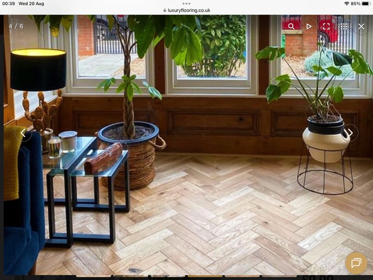 ENGINEERED WOOD FLOORING - INVISIBLE OILED NATURES OWN HERRINGBONE 