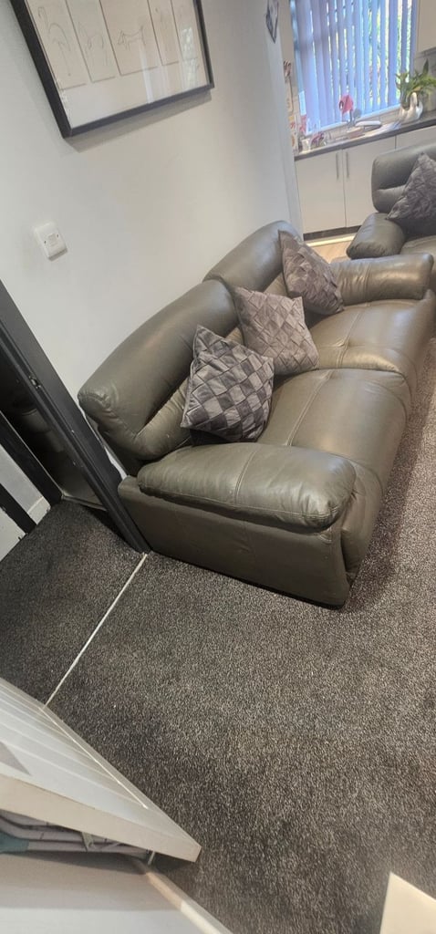 Sofa big 3 seater and 2 seater best for quality and money still like new