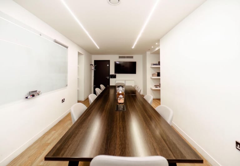 EC2R Spaces For 3 to 260 Desks - Private Offices to Rent in Bank
